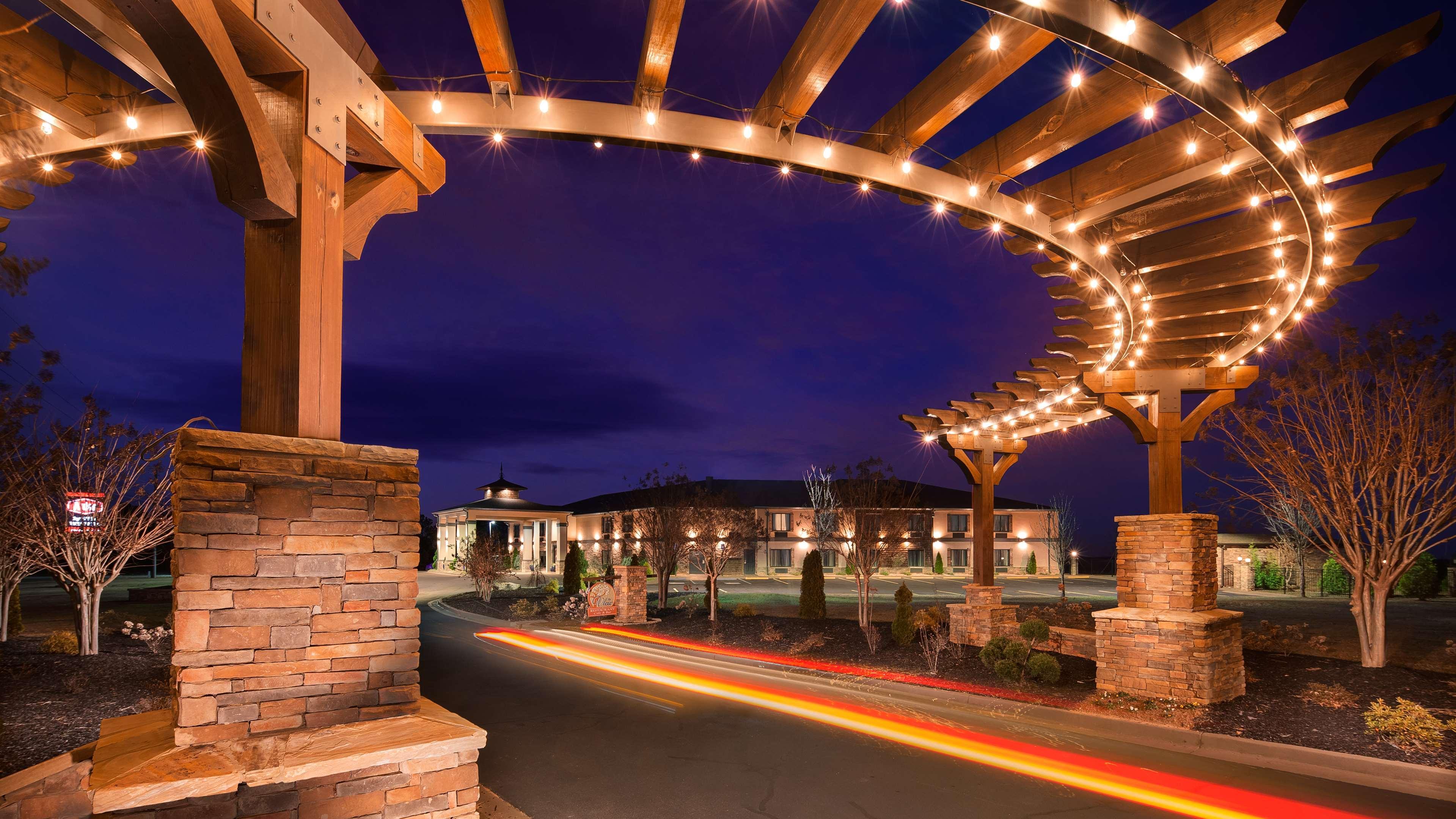 Best Western Cotton Tree Inn Роулинс Экстерьер фото